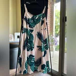 NEW Old Navy Green Leaf Print Dress